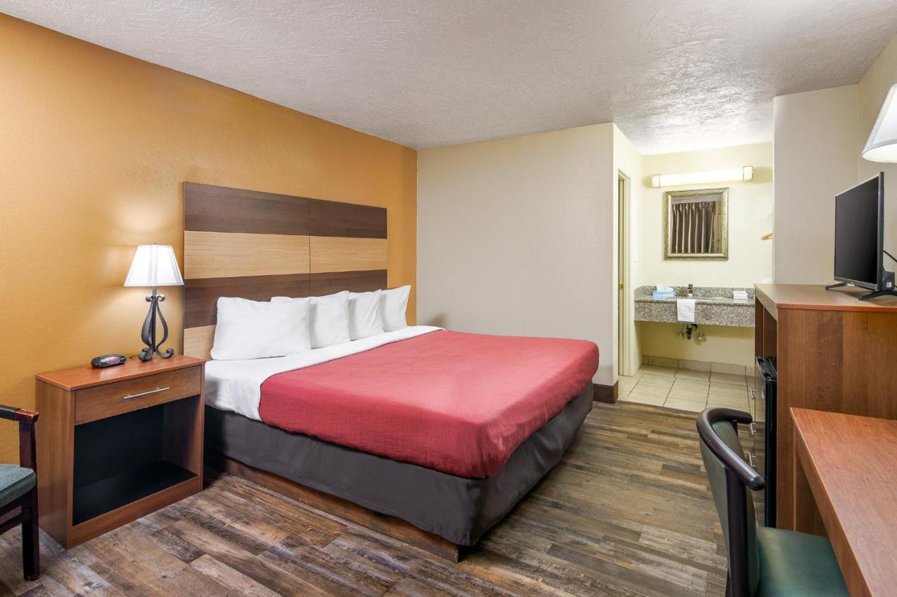 Americana Inn A Travelodge By Wyndham Pigeon Forge Exterior foto